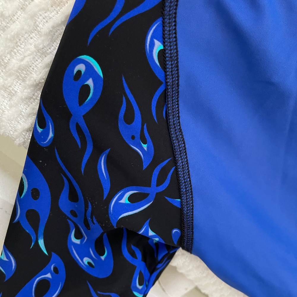 Ron Jon Rash Guard - Picture 2 of 3